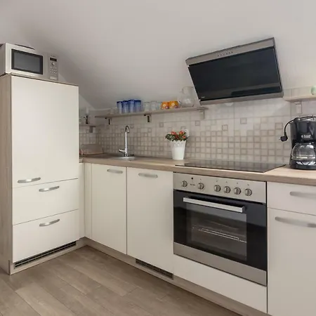 Fine Stay Apartments Zirovnica Exterior photo