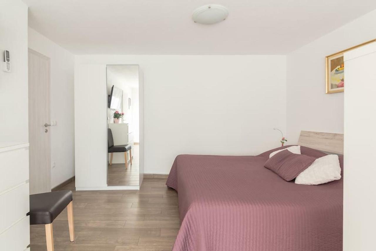 Fine Apartment *